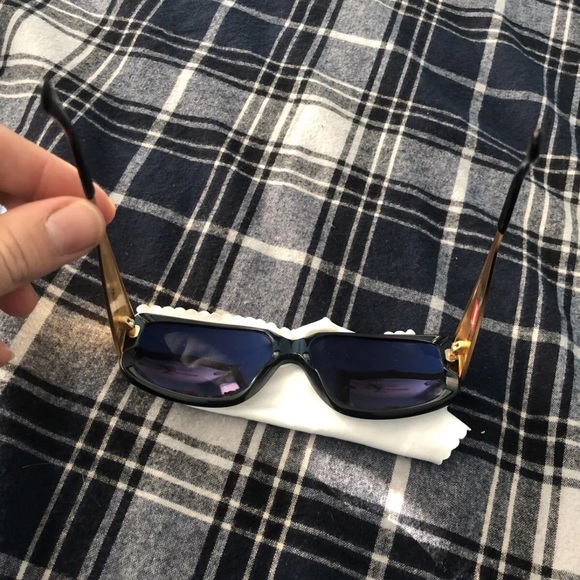 Supreme - Picture 5 of 8